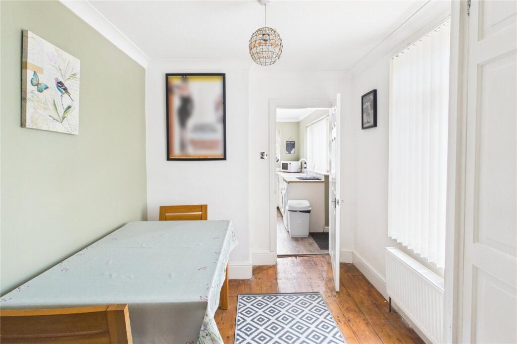 House in Swindon - View 5