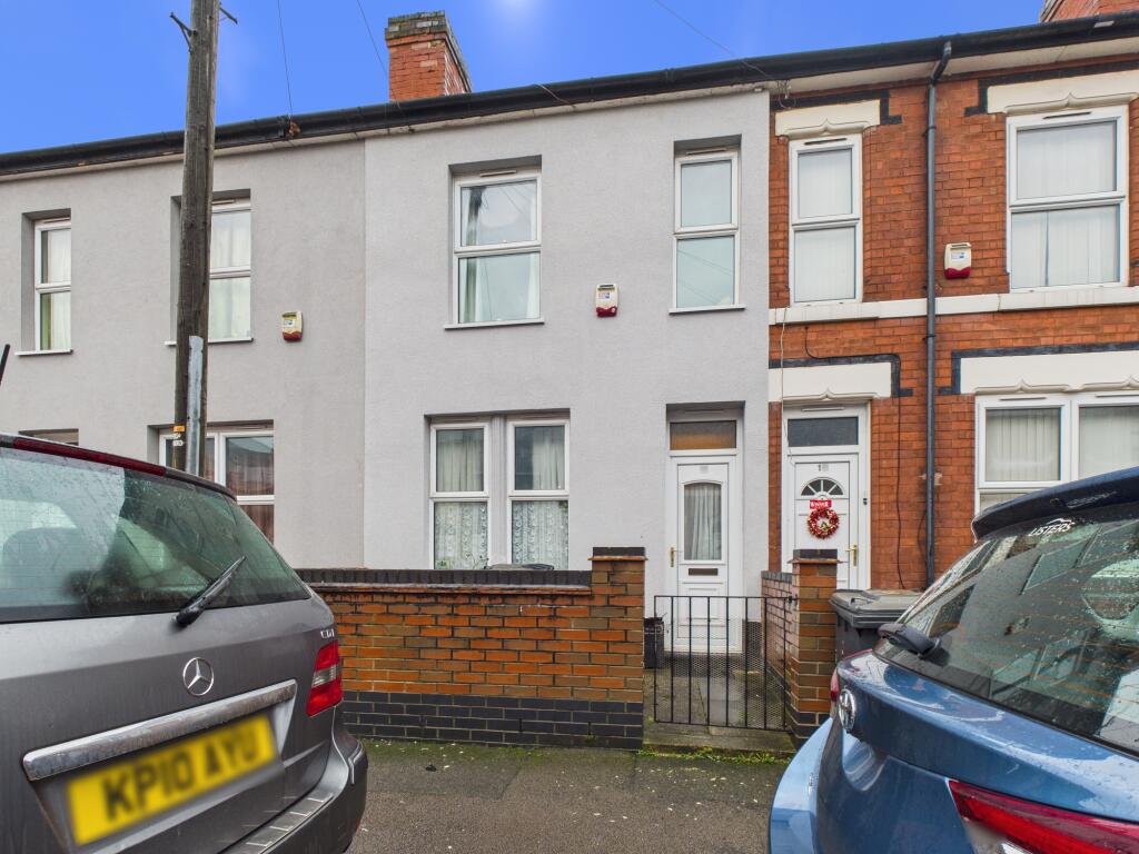4-bed terraced on Olivier Street, Normanton, £200,000
