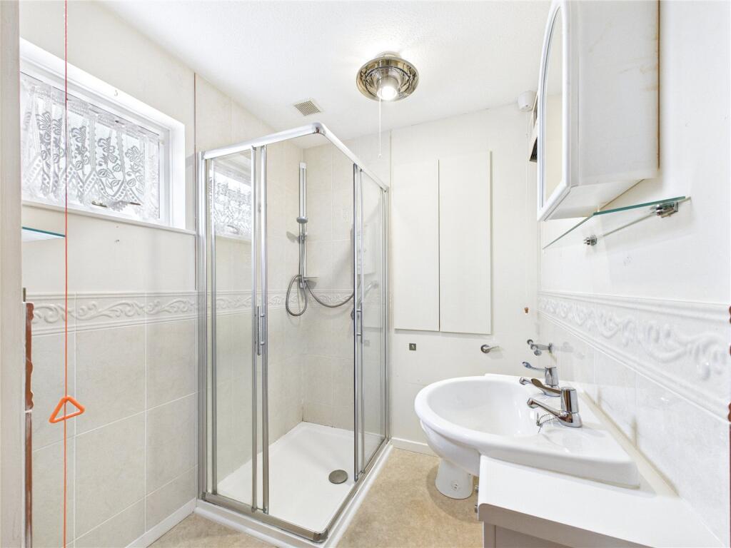 House in East Suffolk, Martlesham Heath, Martlesham - View 3