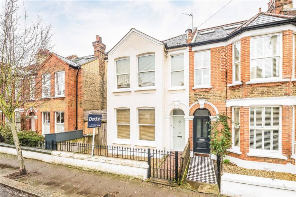 Main image of property: Scholars Road, Clapham