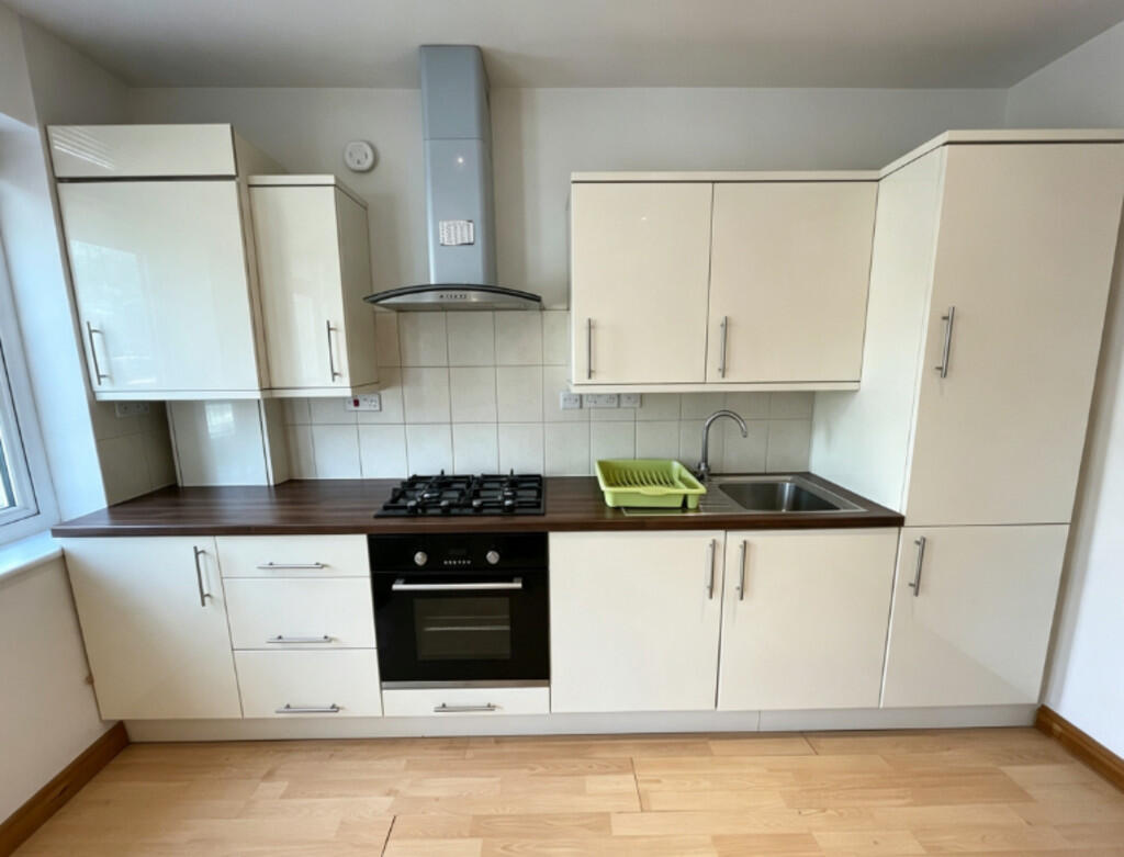 Apartment in London - More