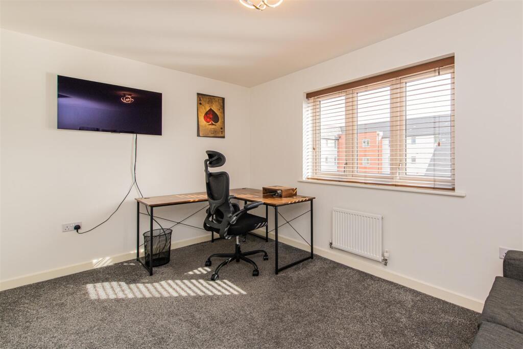 House in Northampton - View 5