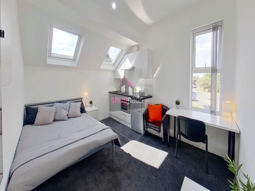 Main image of property: Bedsit Room Gildabrook Road, Salford, Manchester