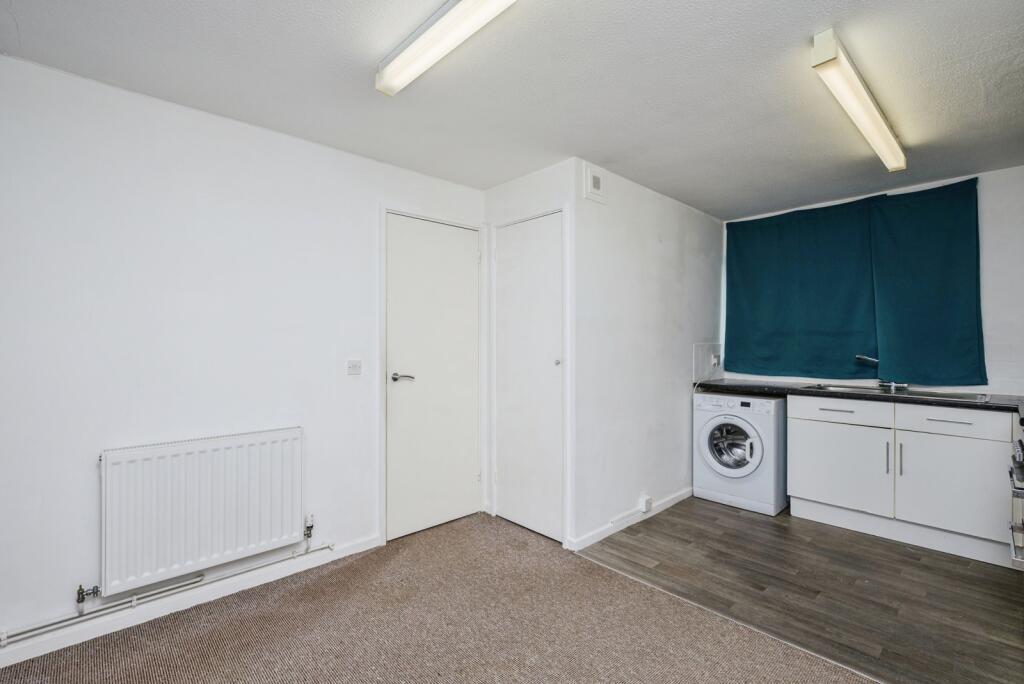 House in Plymouth - View 2
