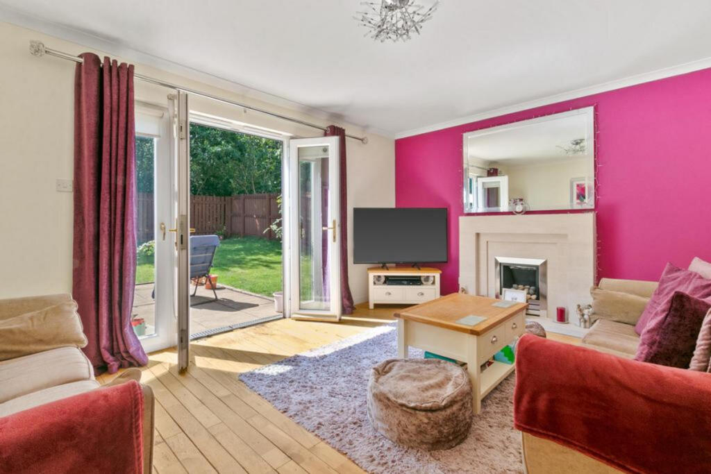 House in Glasgow, Southpark Village, Parkhouse - View 2