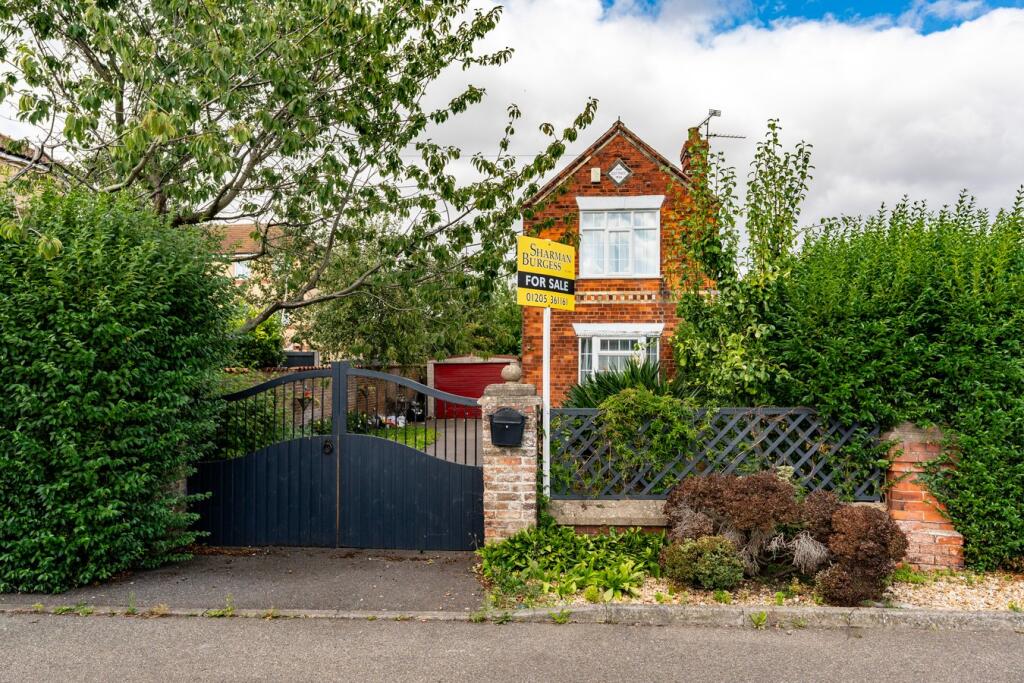 3-bed detached on Broadfield Lane, Boston, PE21, £150,000