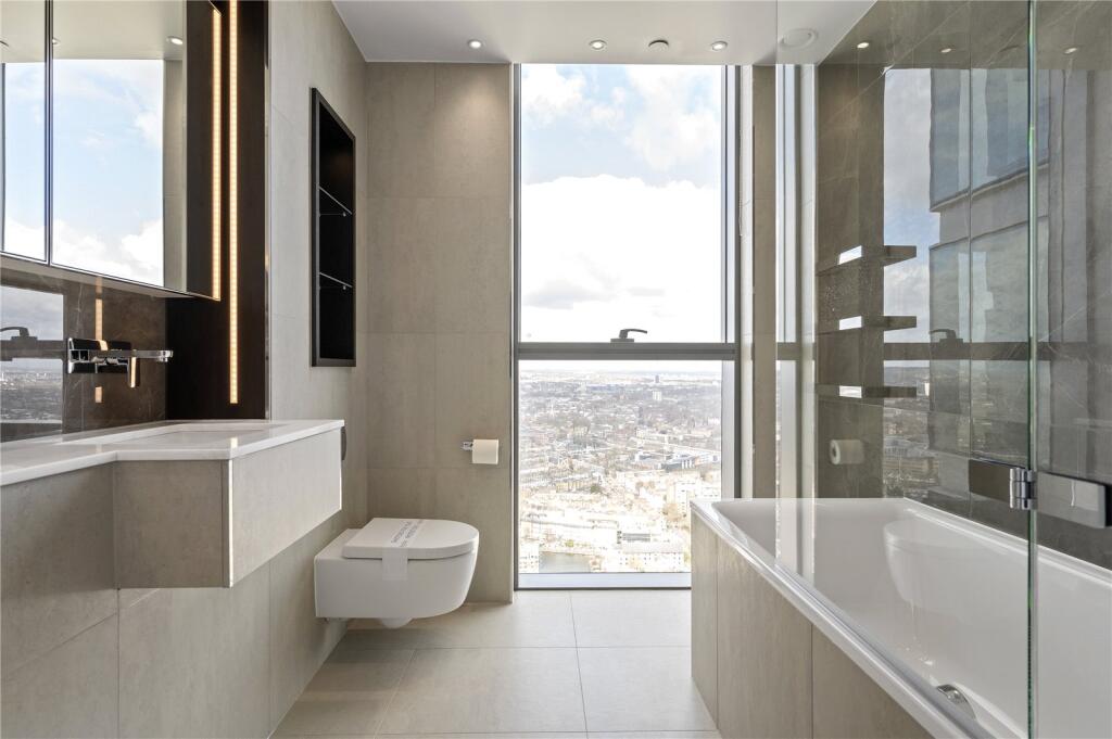 Apartment in London - View 5