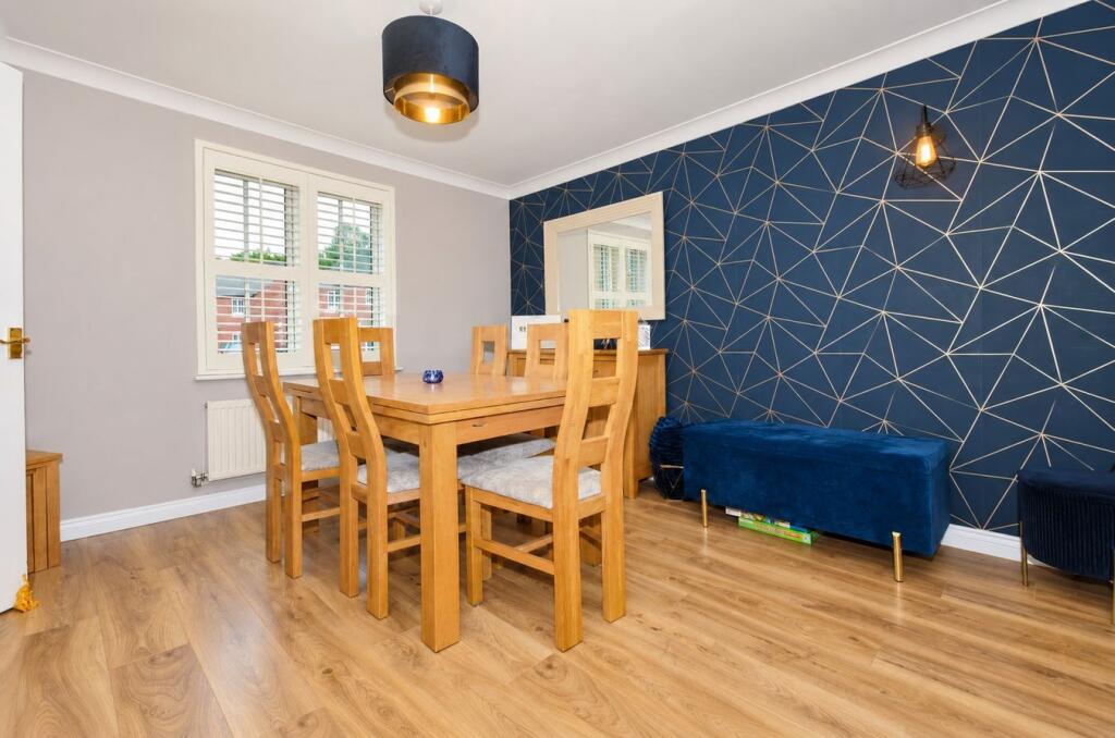 House in Rugby, Warwickshire - View 3