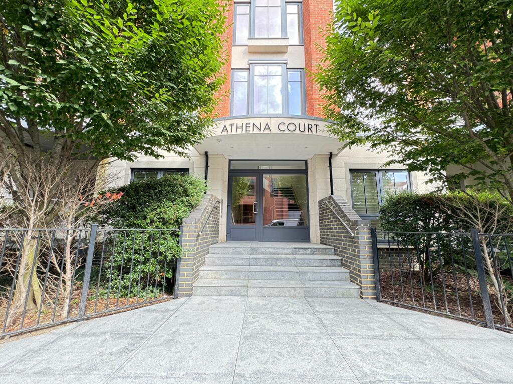 Main image of property: Bridge Avenue, Maidenhead