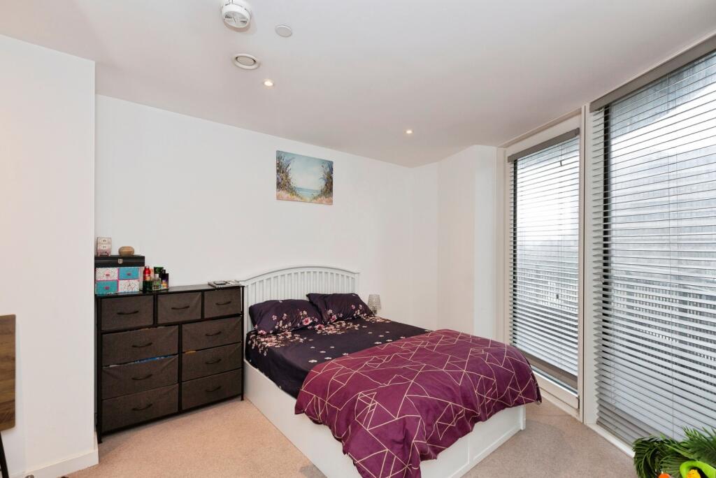 Cambridge Road, Barking, IG11 photo 4