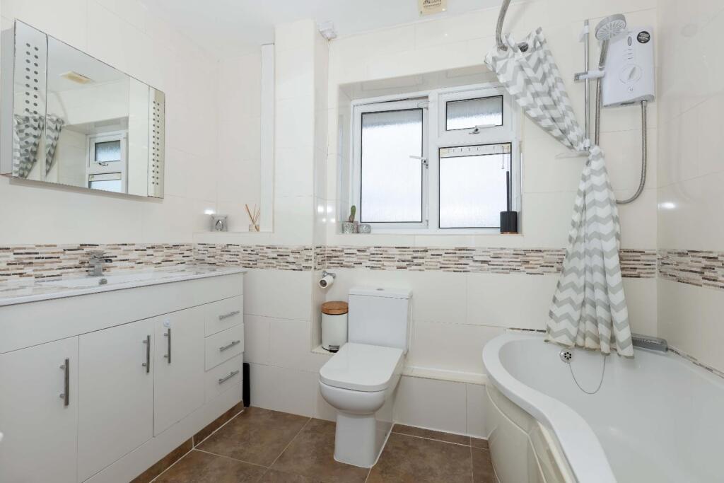 Apartment in Adur, Lancing - More