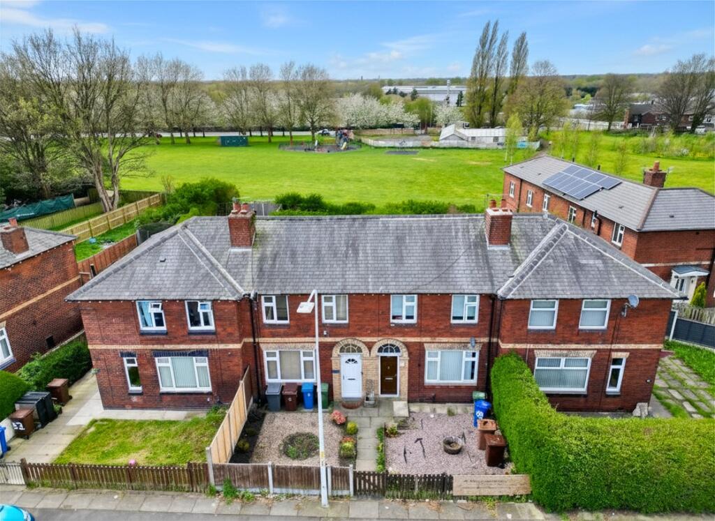Main image of property: Thorncliffe Avenue, Dukinfield, Greater Manchester, SK16 4UD
