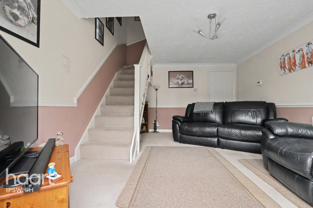 House in Ipswich - View 2