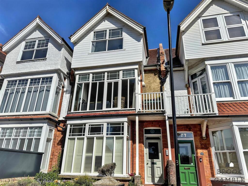 75 Vicarage Road, Eastbourne photo 2