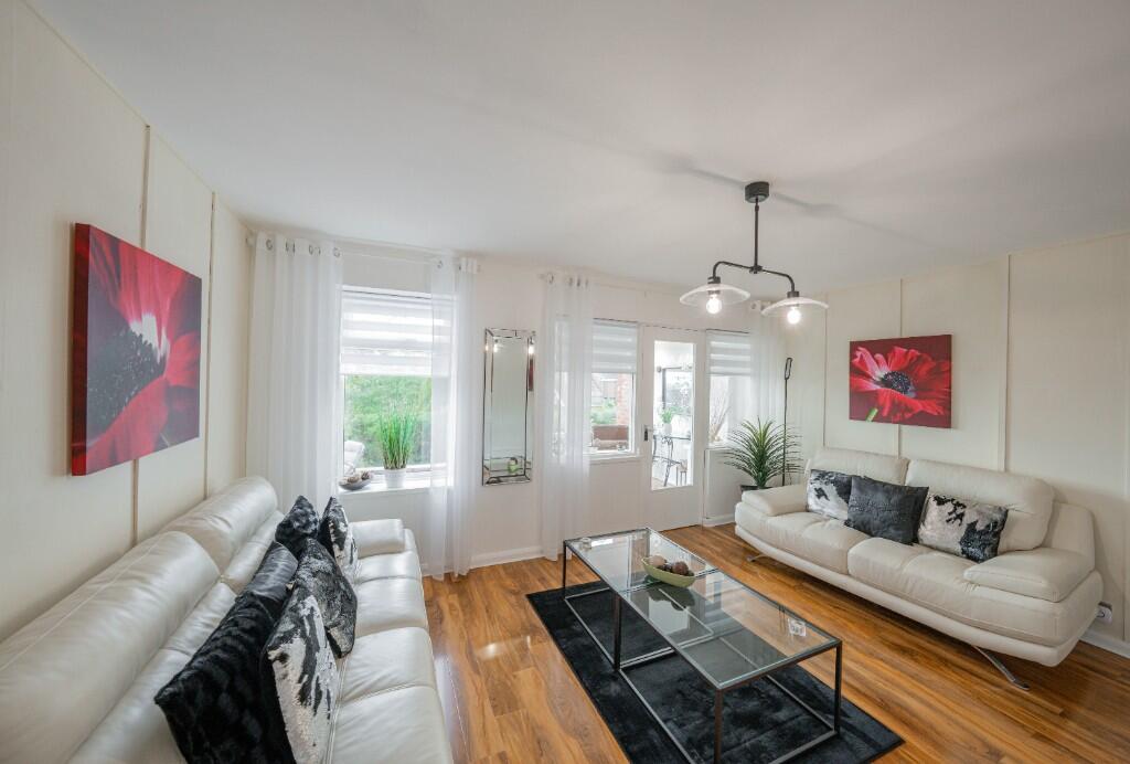 House in Sunderland, Albany - View 3