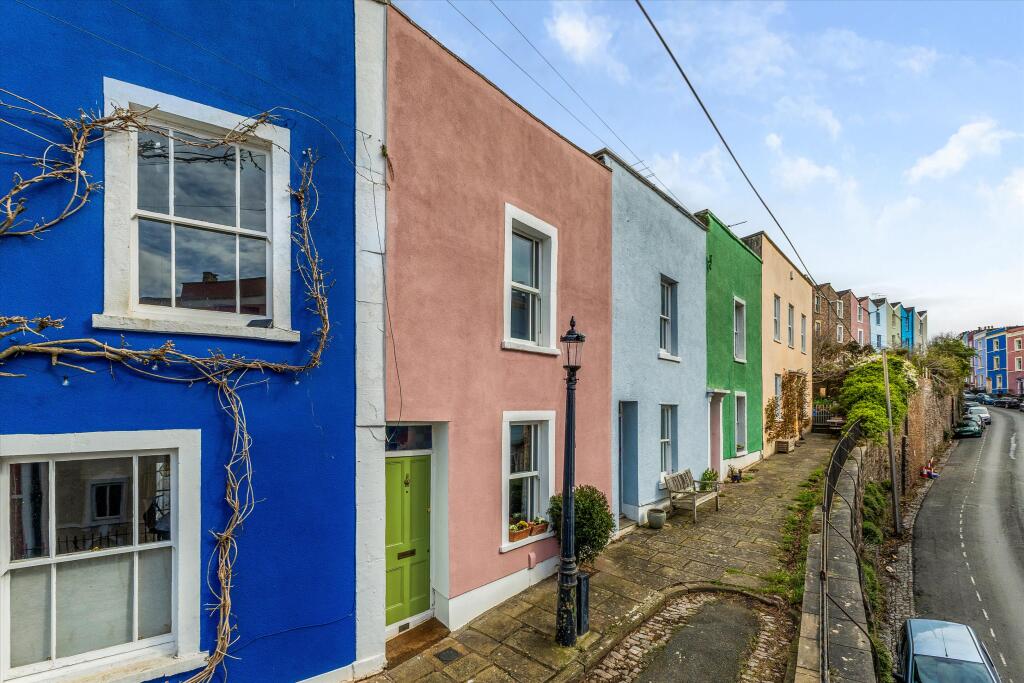 Main image of property: Ambra Vale South, Bristol BS8