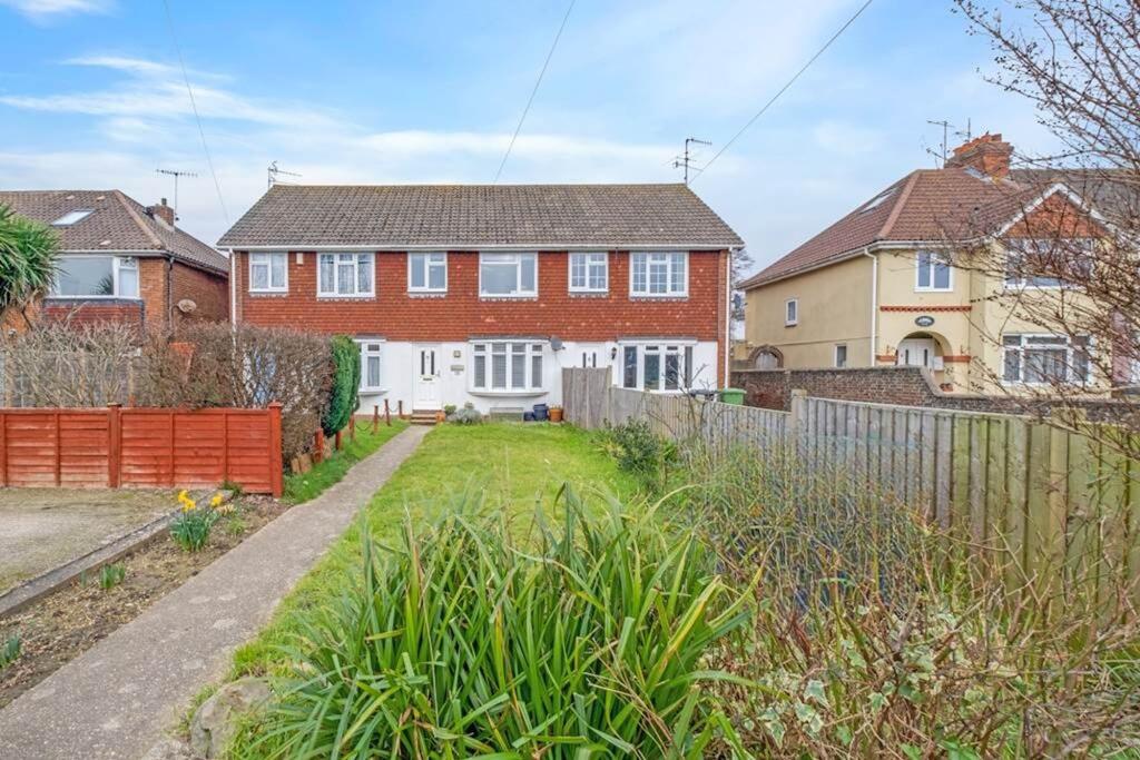 Main image of property: Dominion Road, East Worthing, BN14