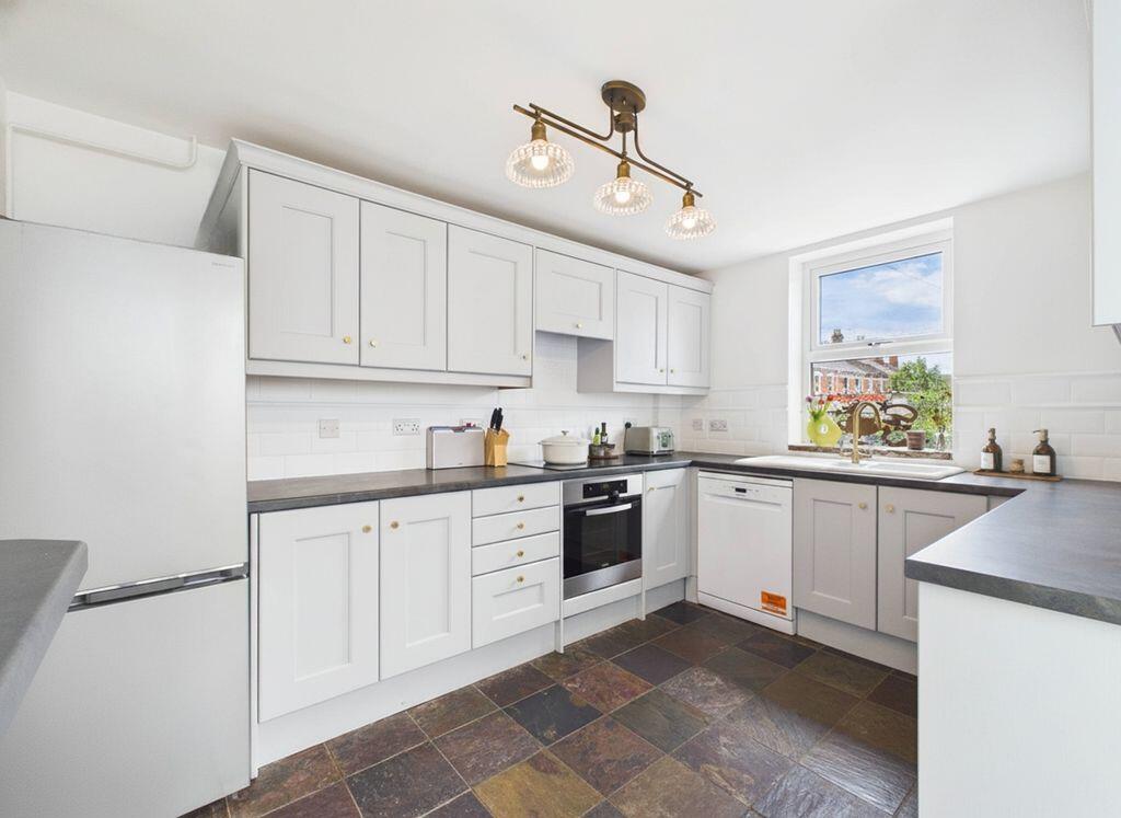 House in Gloucester, Kingsholm - More