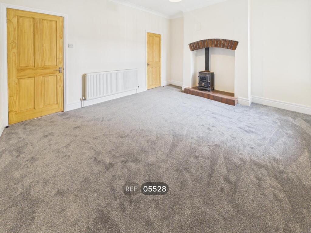 House in Harrogate, Woodfield - More