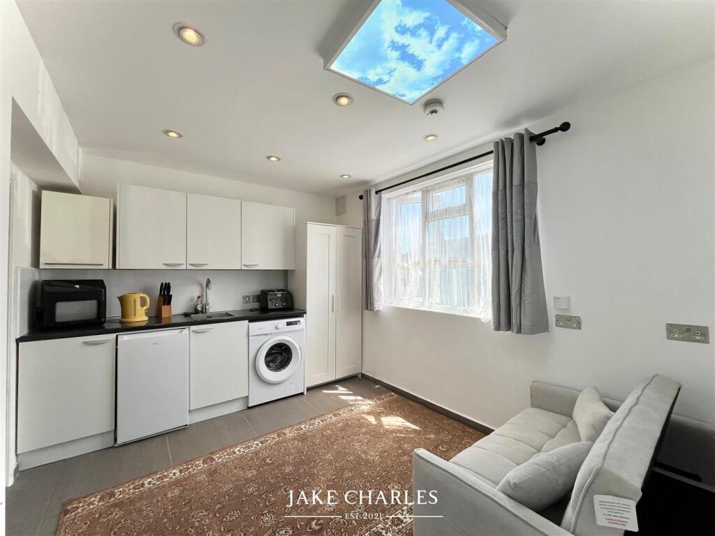 Main image of property: Summers Lane, North Finchley, London