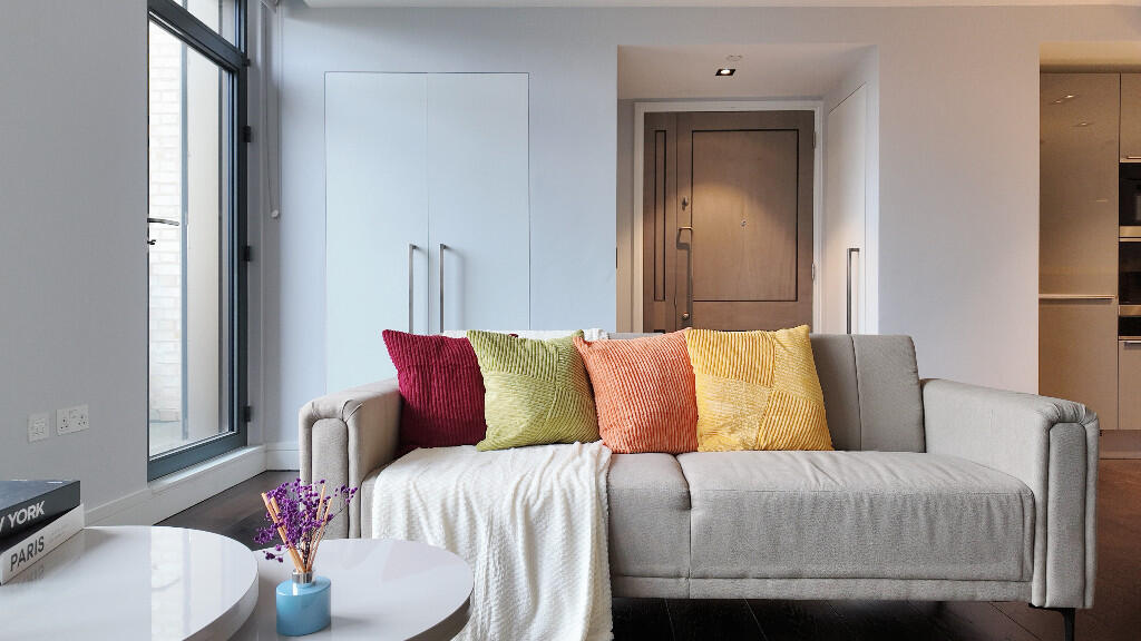 Main image of property: Young Street, London, W8