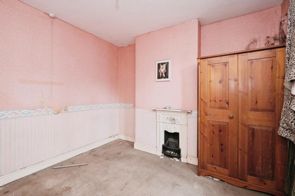 House in Nottingham, Nottinghamshire - View 3