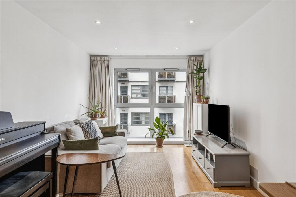 Main image of property: Southgate Road, London, N1