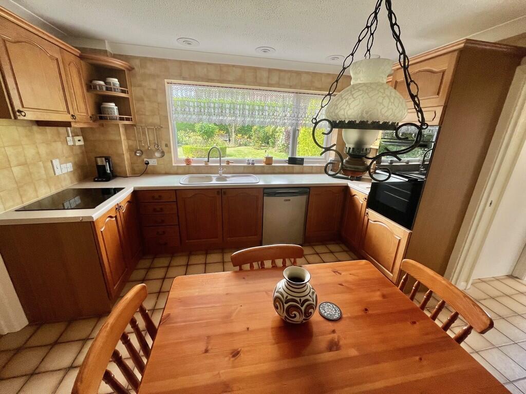 30, Aintree Drive, Spalding photo 5