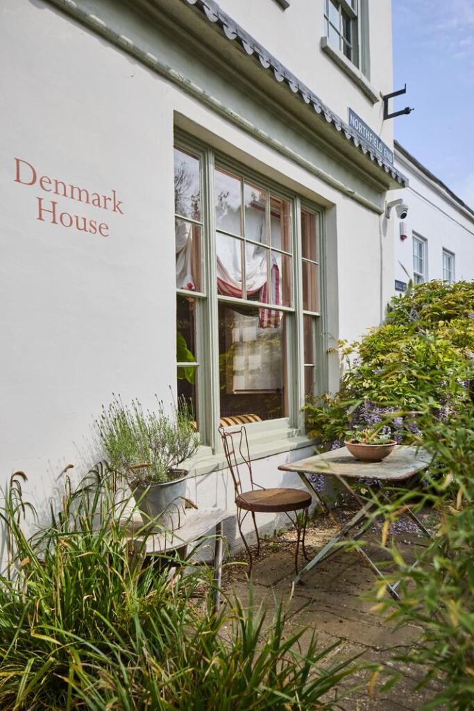 House in South Oxfordshire, Henley-on-Thames - More