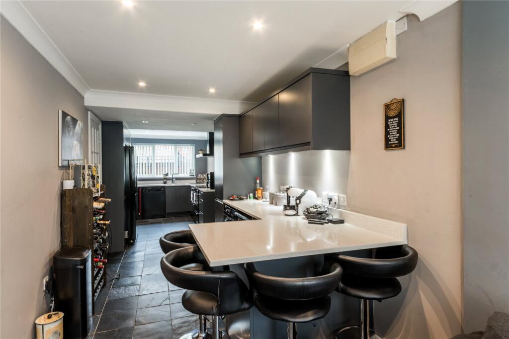 Additional image 19 of Windsor Drive, Westbury