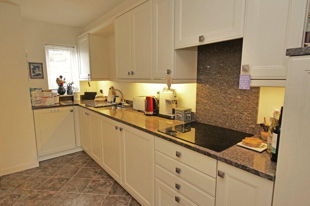 6 Townley Mews, Carleton, BD23 3EF - View 6