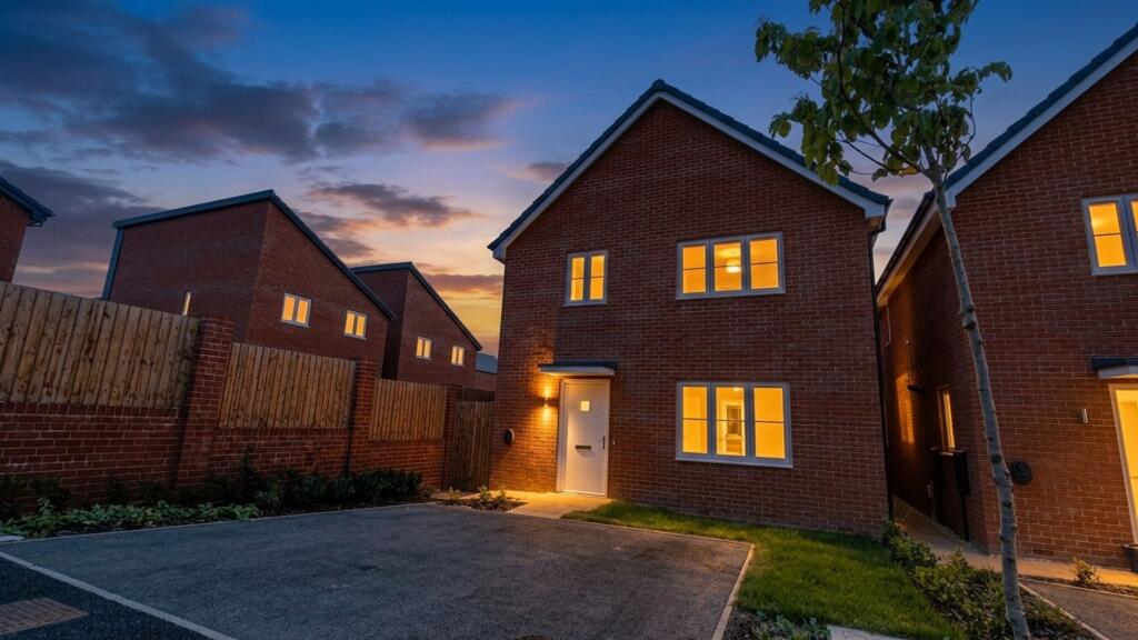 Main image of property: Cleve Wood Road, Thornbury, BS35