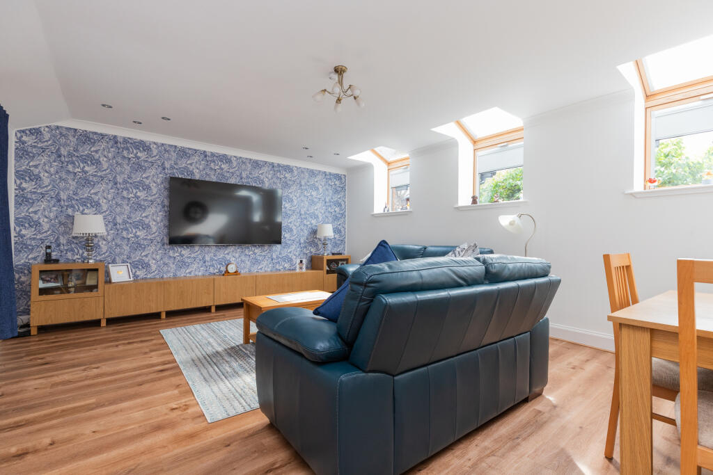 House in Paisley - More