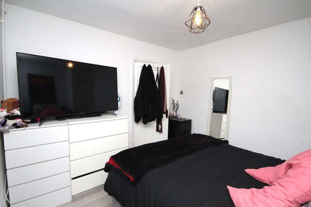 1 bedroom ground floor maisonette for rent