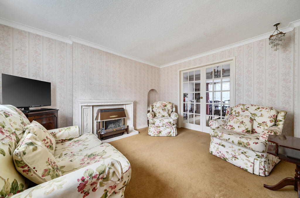 Warfield Road, Bracknell, Berkshire photo 2
