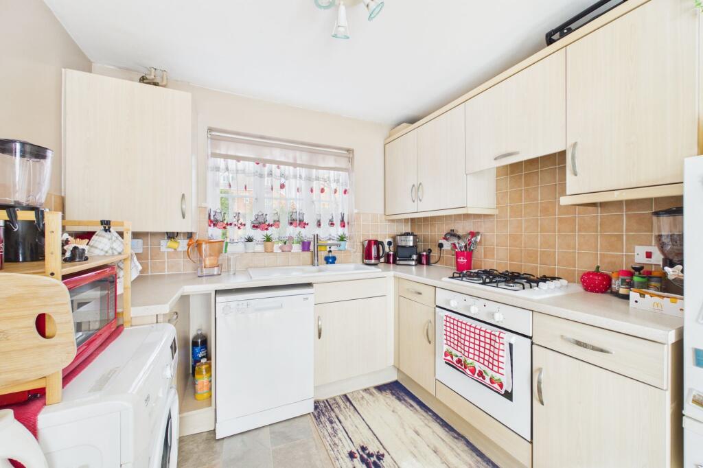 Buckenham Way, Thetford, IP24 photo 2