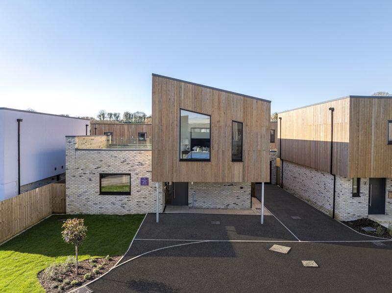 Reserve in April to choose your kitchen colour