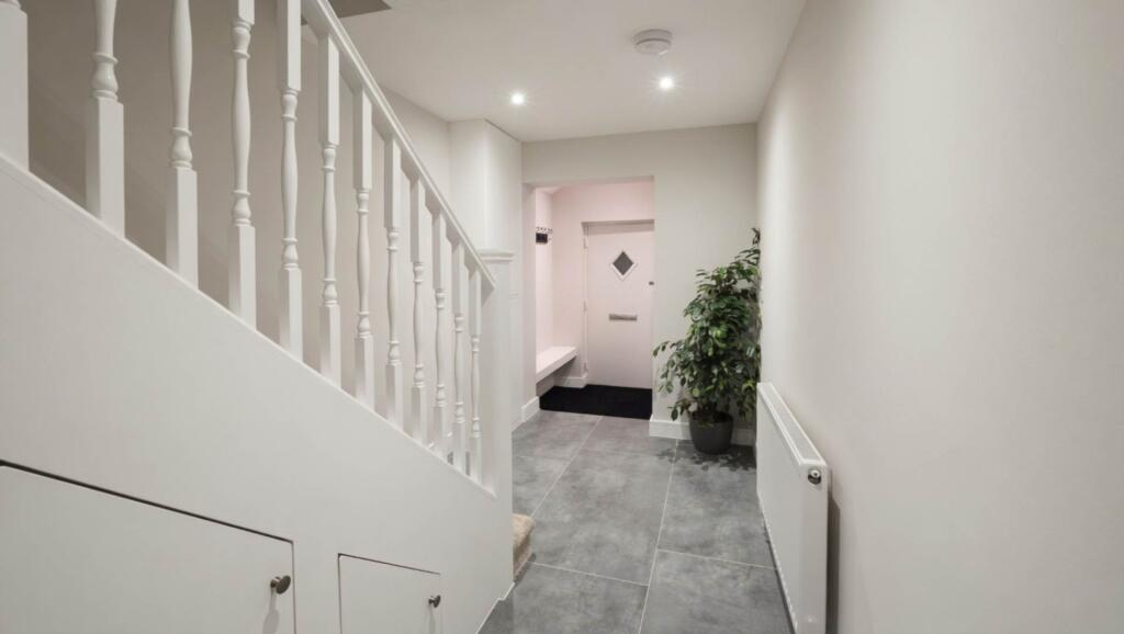 House in London - More