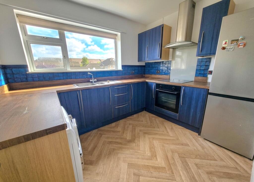 Apartment in Warwick - View 4