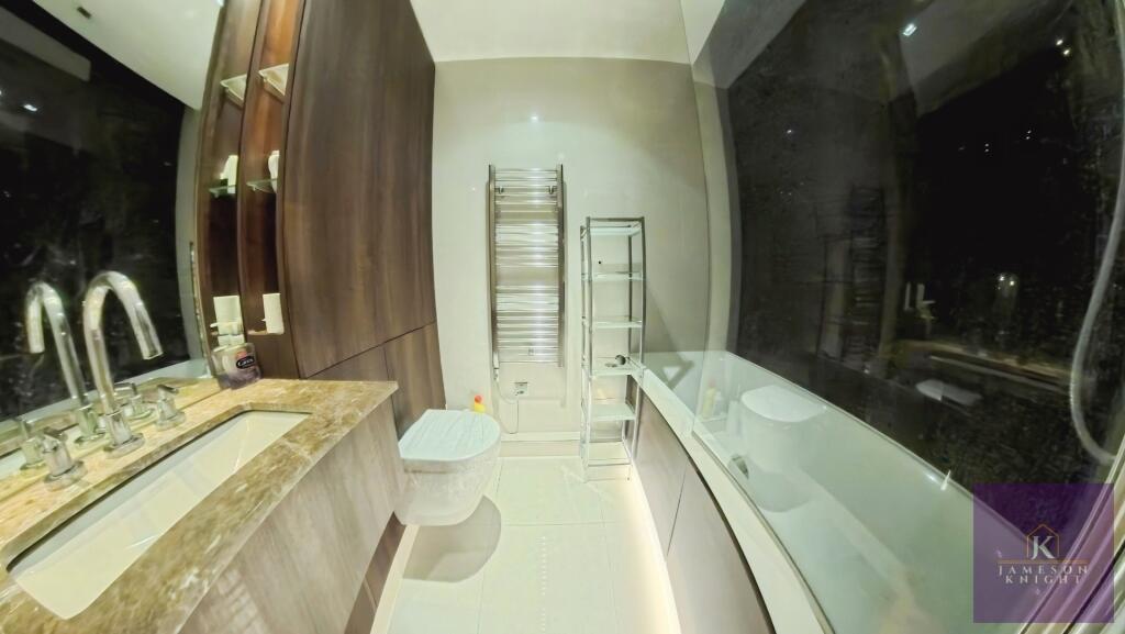 Apartment in London - View 4