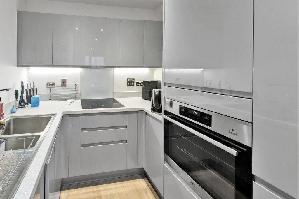 Apartment in London - View 4
