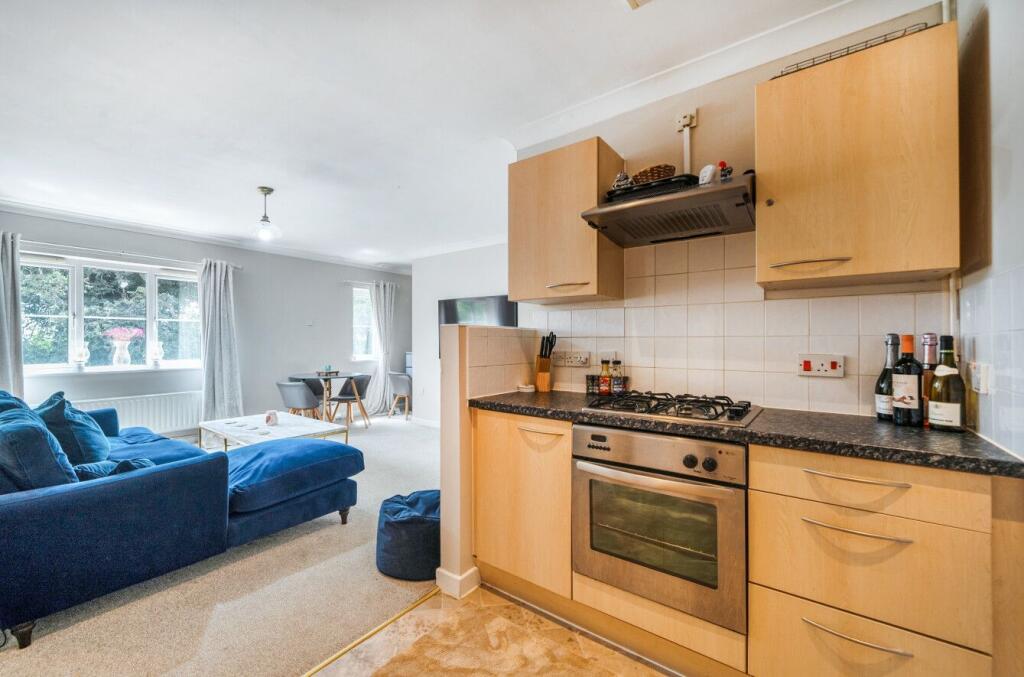 Apartment in Waverley, Cranleigh - View 4