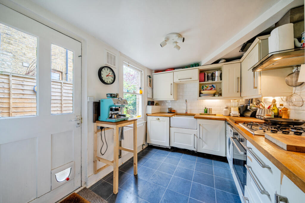 House in London - View 5