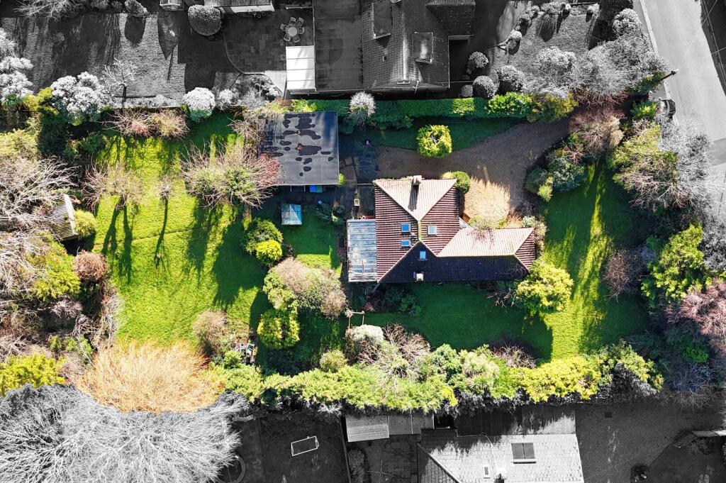 Main image of property: Crescent Road, Locks Heath, Southampton