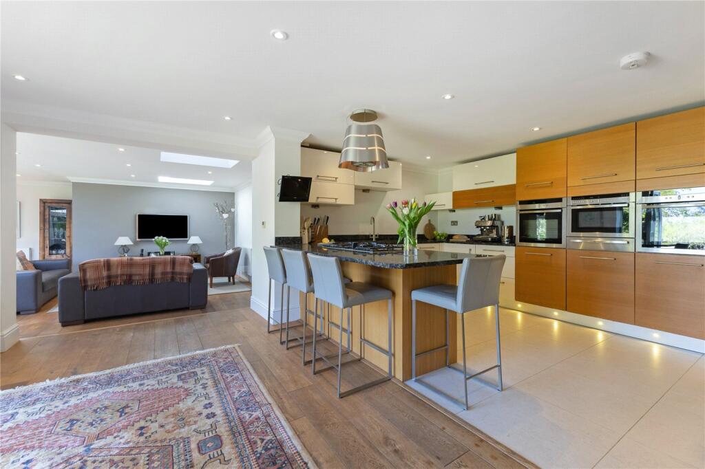 House in Kingston upon Thames - View 5