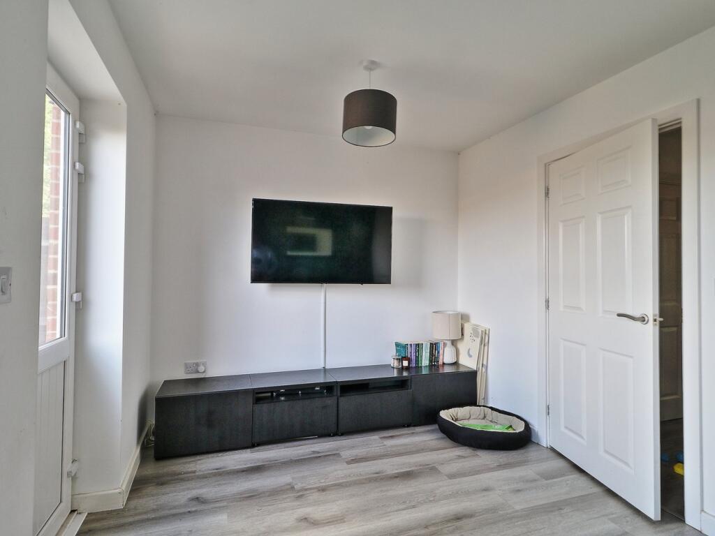 Nightingale Road, Great Barford, Bedford, MK44 - View 3
