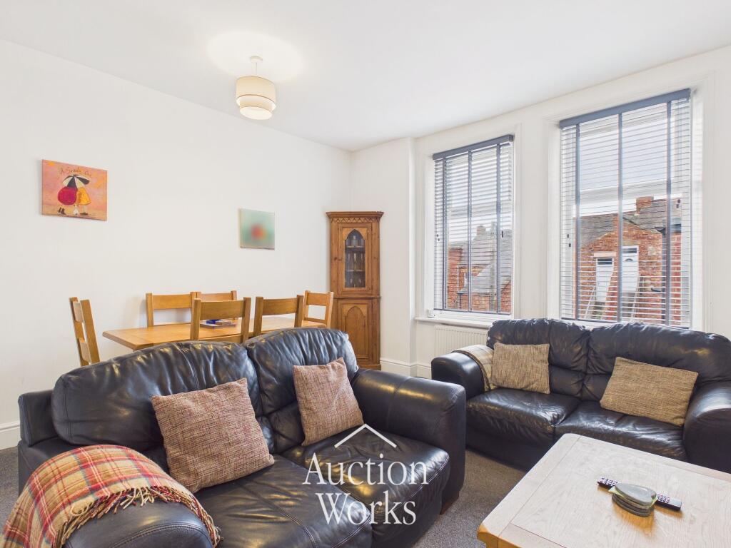 Apartment in Gateshead, North East - View 3