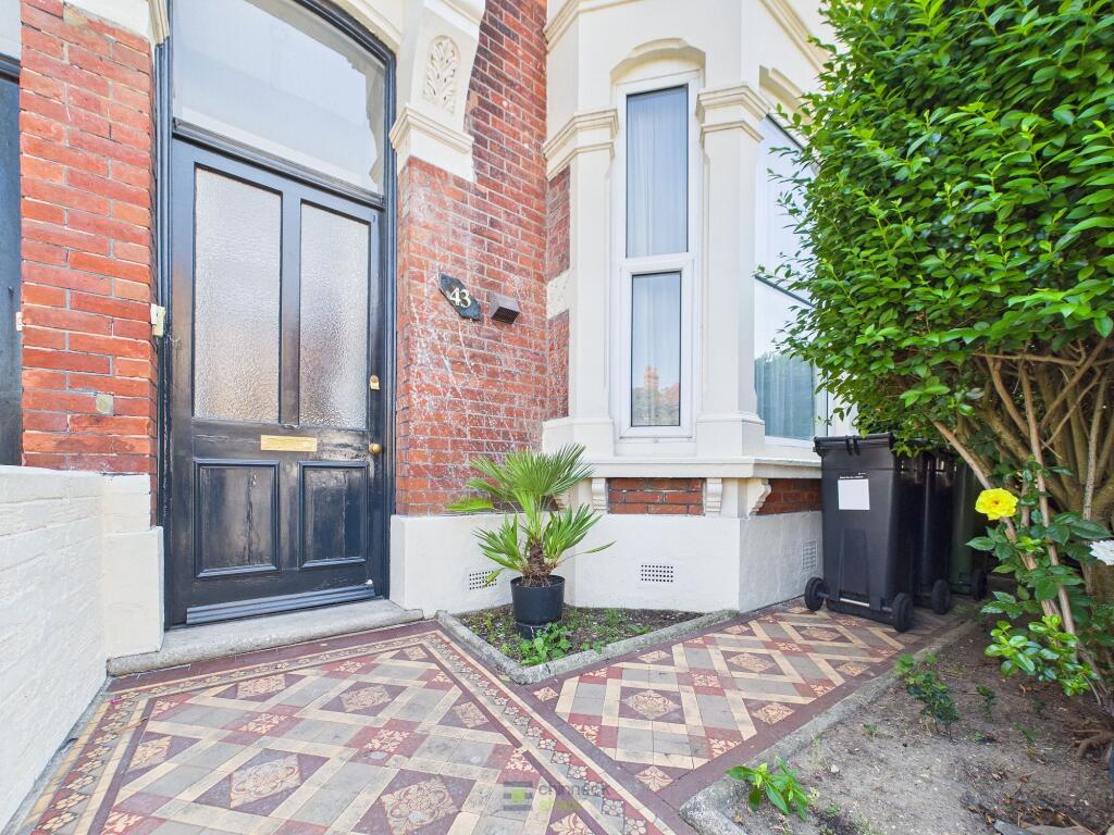 Apartment in Portsmouth - View 5