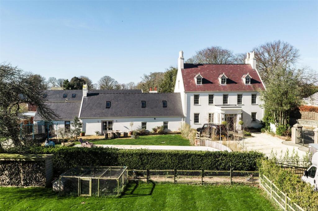 Main image of property: La Route Du Francfief, St. Brelade, Jersey, JE3