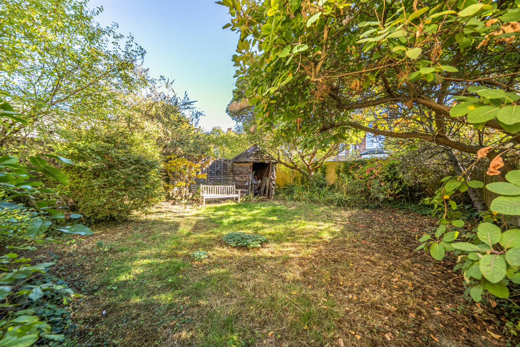 House in London - View 5